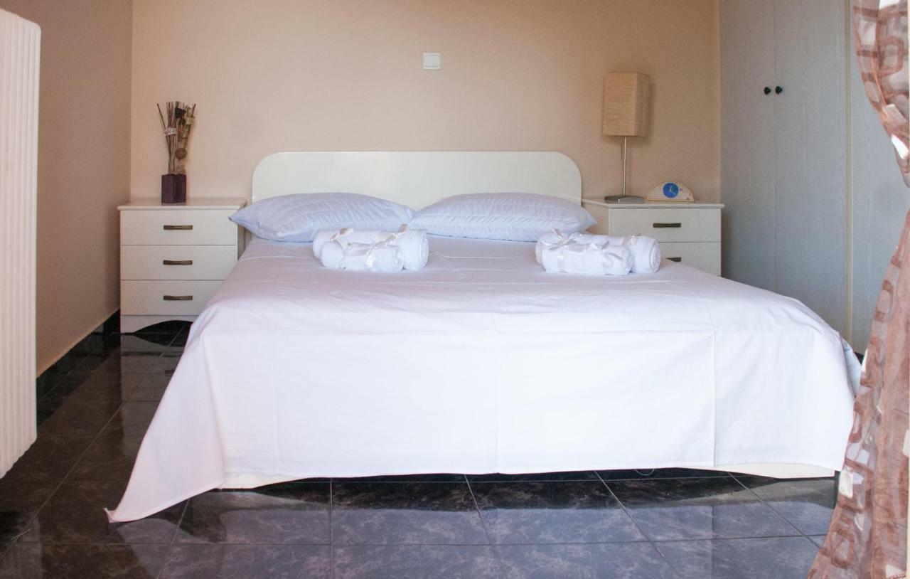 Royal Artemis Beach, Athens, Airport Apartment