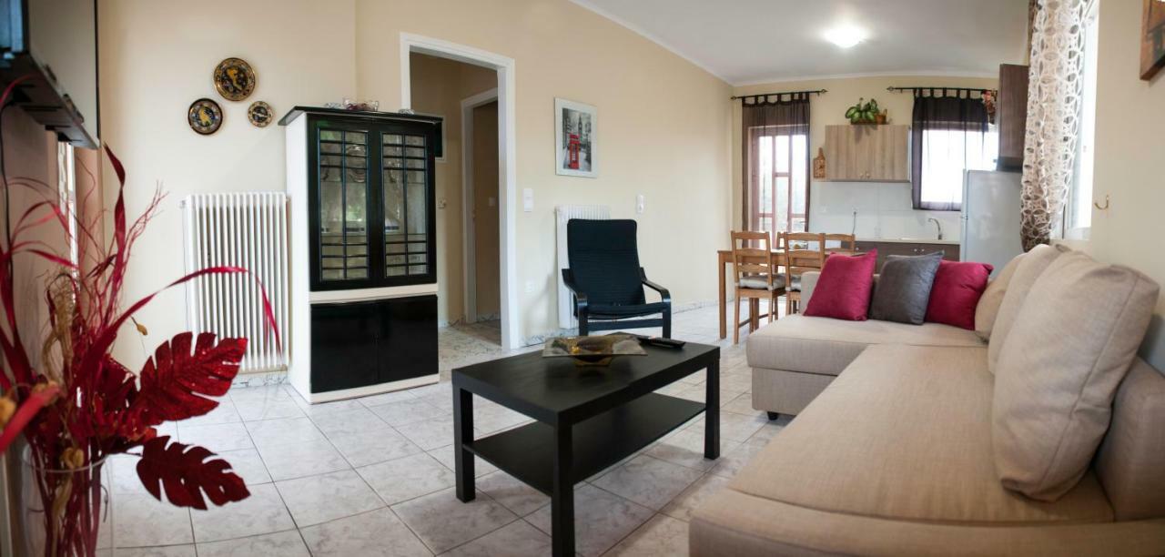 Royal Artemis Beach, Athens, Airport Apartament *