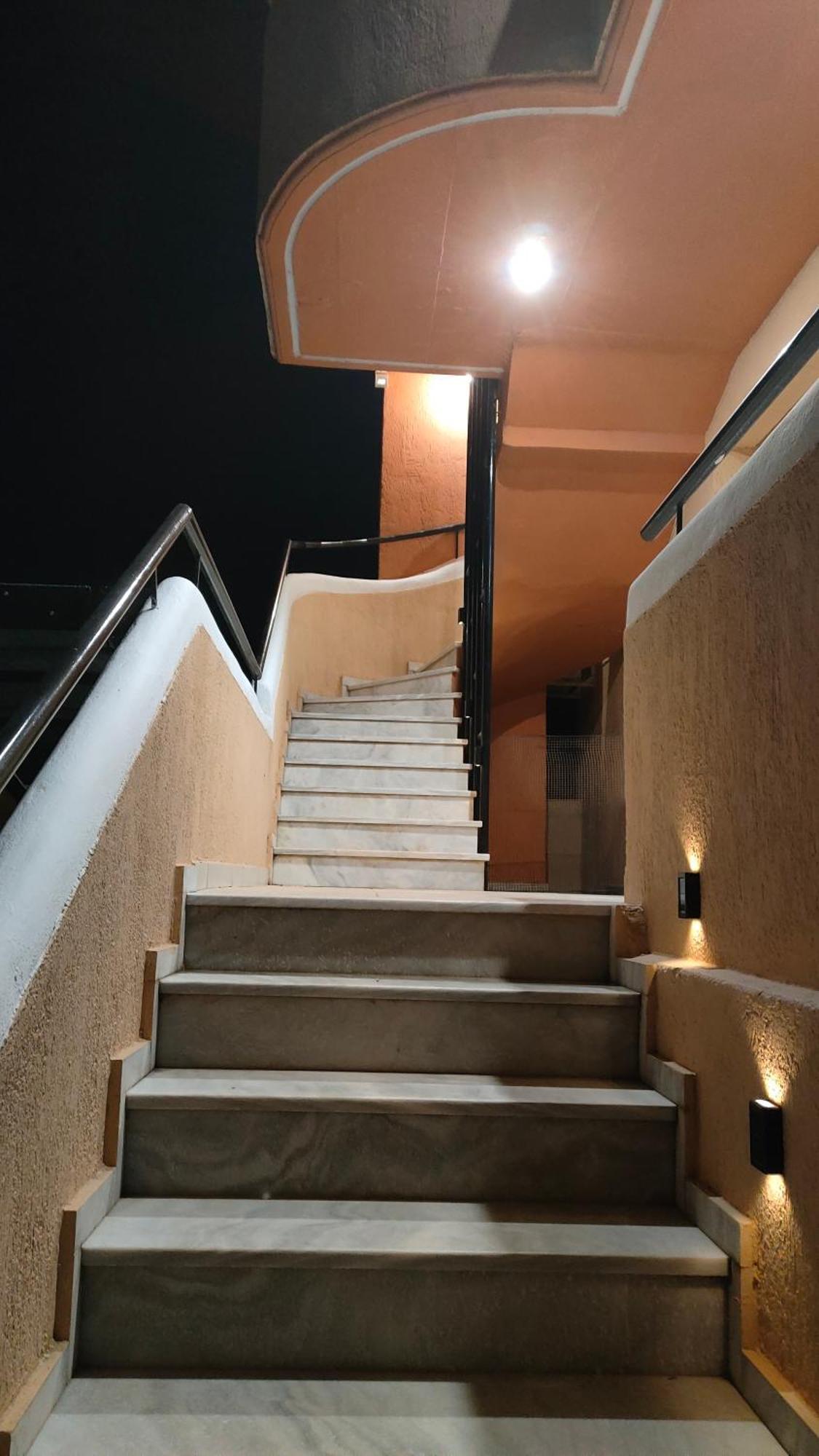 Royal Artemis Beach, Athens, Airport Apartment *